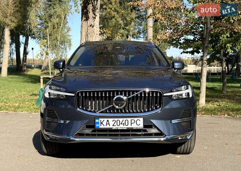 Внедорожник / Кроссовер Volvo XC60 2023 в Киеве