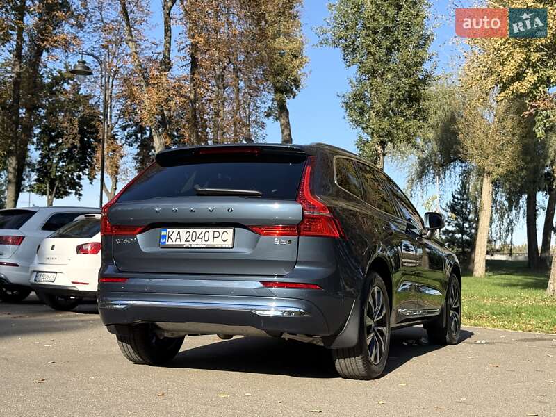 Внедорожник / Кроссовер Volvo XC60 2023 в Киеве