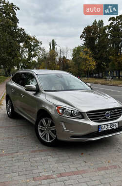 Внедорожник / Кроссовер Volvo XC60 2015 в Киеве