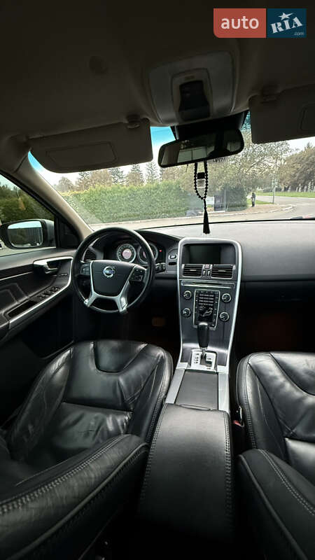 Внедорожник / Кроссовер Volvo XC60 2011 в Луцке