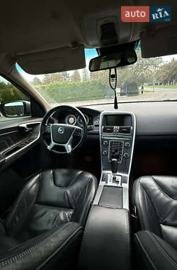 Внедорожник / Кроссовер Volvo XC60 2011 в 