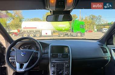 Внедорожник / Кроссовер Volvo XC60 2013 в 
