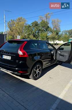 Внедорожник / Кроссовер Volvo XC60 2013 в 