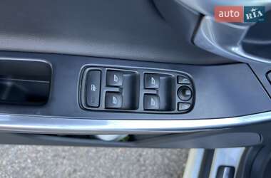 Внедорожник / Кроссовер Volvo XC60 2014 в 