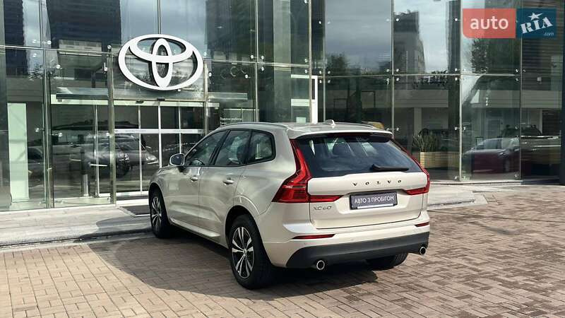 Внедорожник / Кроссовер Volvo XC60 2020 в Киеве