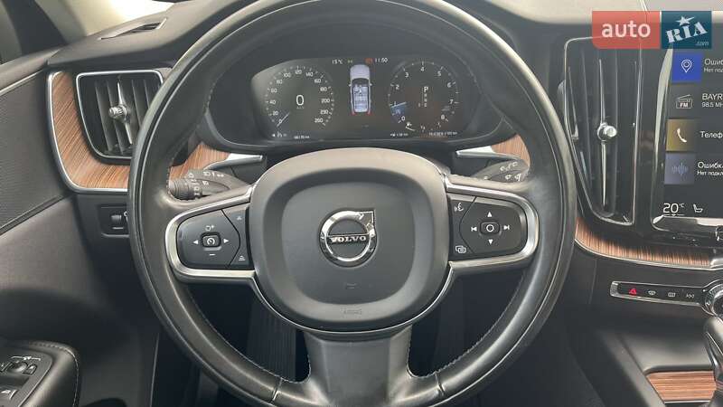 Внедорожник / Кроссовер Volvo XC60 2020 в Киеве