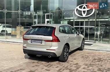 Внедорожник / Кроссовер Volvo XC60 2020 в 