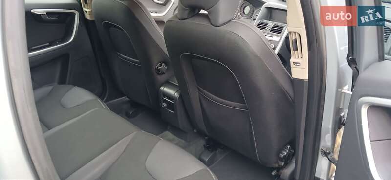 Внедорожник / Кроссовер Volvo XC60 2010 в Дубно