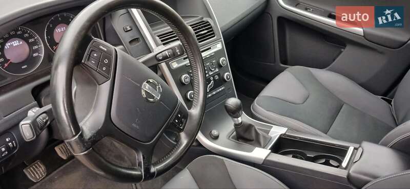 Внедорожник / Кроссовер Volvo XC60 2010 в Дубно