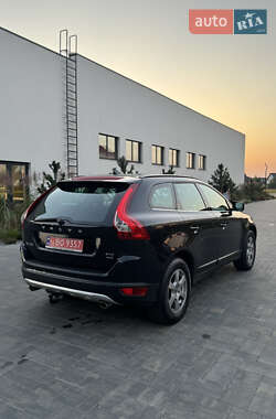 Внедорожник / Кроссовер Volvo XC60 2010 в 