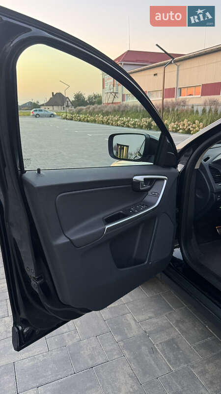 Внедорожник / Кроссовер Volvo XC60 2010 в Луцке