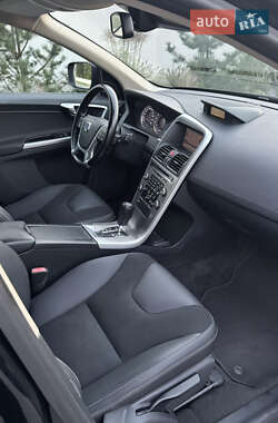 Внедорожник / Кроссовер Volvo XC60 2010 в 