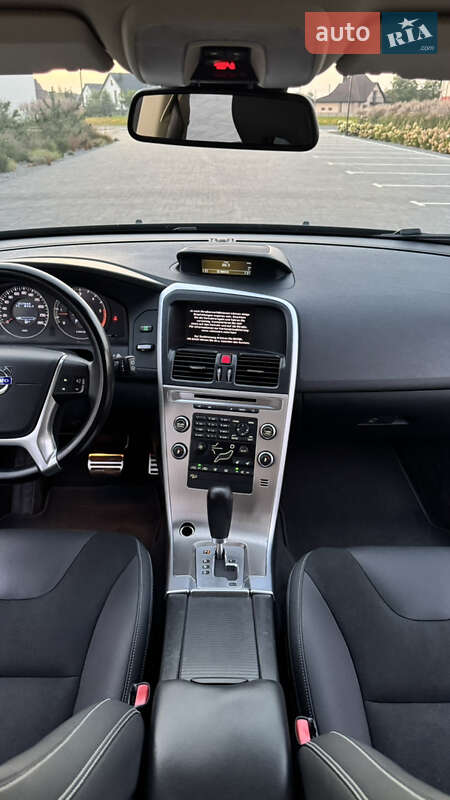 Внедорожник / Кроссовер Volvo XC60 2010 в Луцке