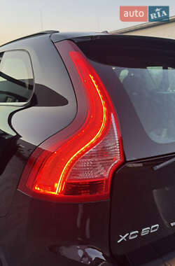 Внедорожник / Кроссовер Volvo XC60 2010 в 