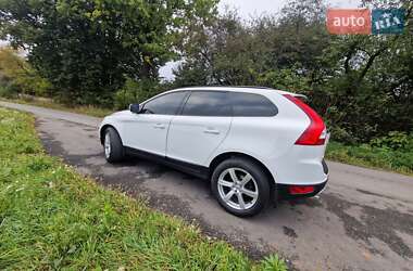 Внедорожник / Кроссовер Volvo XC60 2012 в 