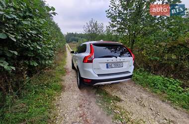 Внедорожник / Кроссовер Volvo XC60 2012 в 