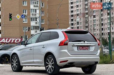 Внедорожник / Кроссовер Volvo XC60 2015 в 