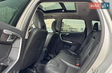 Внедорожник / Кроссовер Volvo XC60 2015 в 
