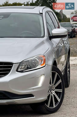 Внедорожник / Кроссовер Volvo XC60 2015 в 