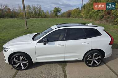 Внедорожник / Кроссовер Volvo XC60 2023 в 