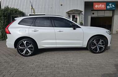 Внедорожник / Кроссовер Volvo XC60 2023 в 