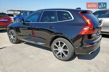 Внедорожник / Кроссовер Volvo XC60 2020 в 