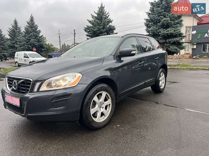 Внедорожник / Кроссовер Volvo XC60 2012 в Подольске