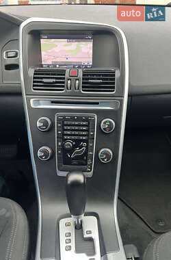 Внедорожник / Кроссовер Volvo XC60 2012 в 