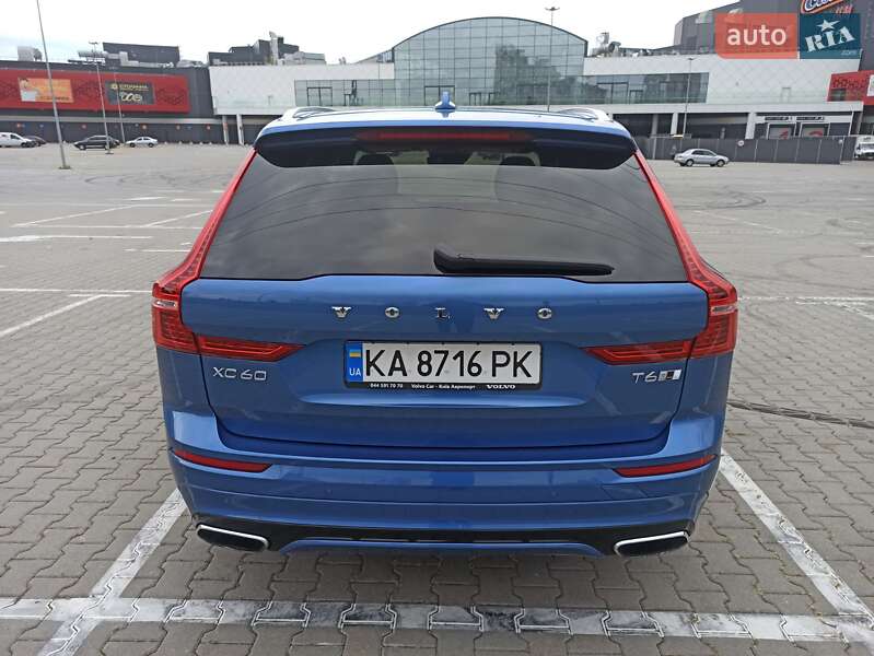 Внедорожник / Кроссовер Volvo XC60 2018 в Киеве