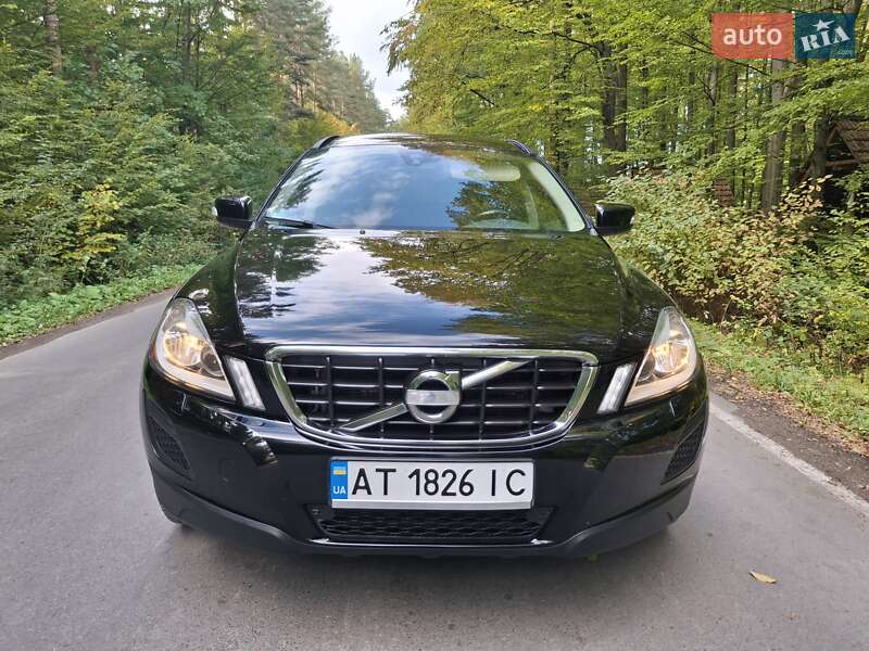 Позашляховик / Кросовер Volvo XC60 2012 в Івано-Франківську