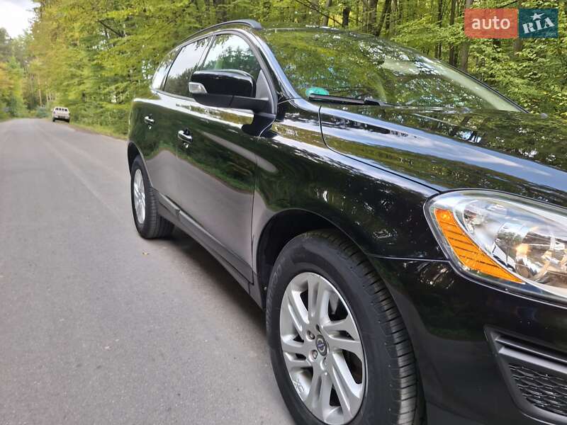 Позашляховик / Кросовер Volvo XC60 2012 в Івано-Франківську