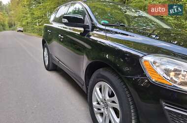 Внедорожник / Кроссовер Volvo XC60 2012 в 