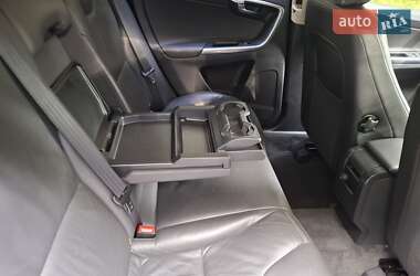 Внедорожник / Кроссовер Volvo XC60 2012 в 