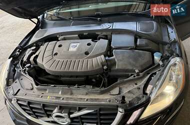 Внедорожник / Кроссовер Volvo XC60 2013 в 