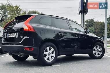 Внедорожник / Кроссовер Volvo XC60 2009 в 