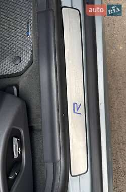 Позашляховик / Кросовер Volvo XC60 2013 в 
