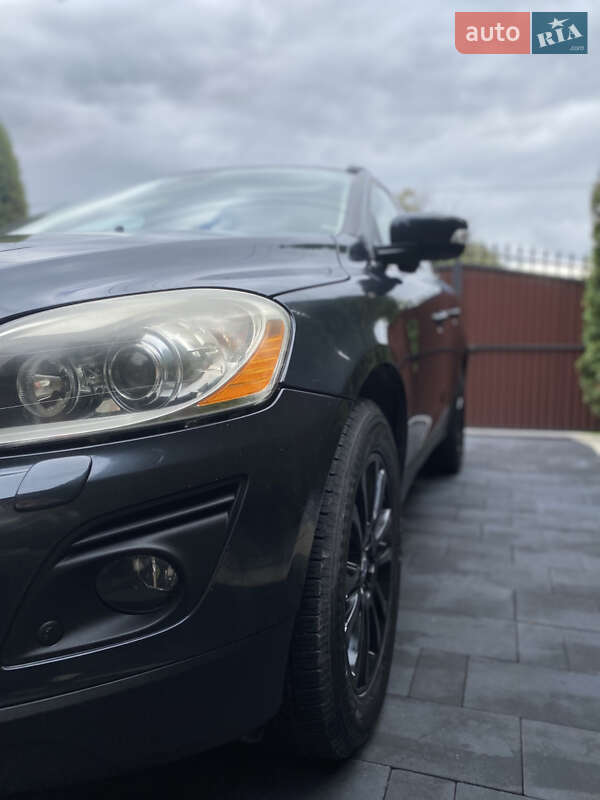 Внедорожник / Кроссовер Volvo XC60 2009 в Луцке