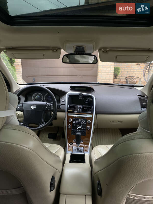 Внедорожник / Кроссовер Volvo XC60 2009 в Луцке