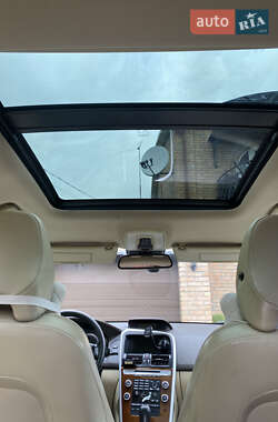 Внедорожник / Кроссовер Volvo XC60 2009 в 