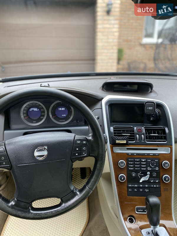 Внедорожник / Кроссовер Volvo XC60 2009 в Луцке