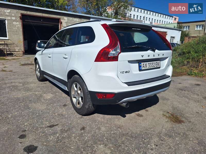 Внедорожник / Кроссовер Volvo XC60 2012 в Харькове