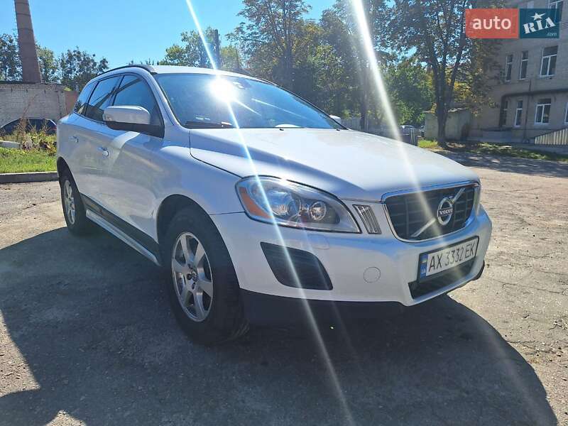 Внедорожник / Кроссовер Volvo XC60 2012 в Харькове