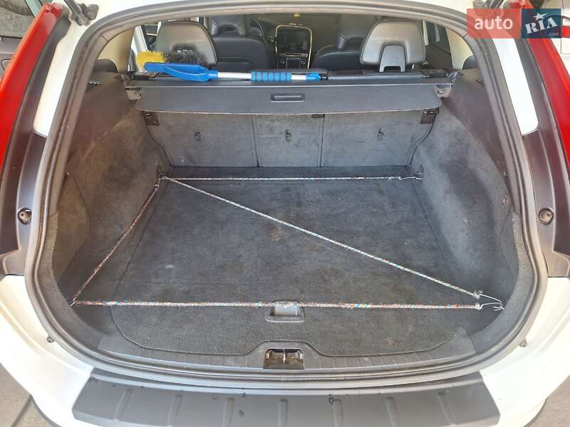 Внедорожник / Кроссовер Volvo XC60 2012 в Харькове