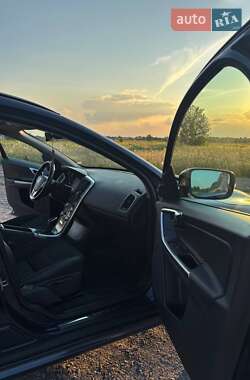Внедорожник / Кроссовер Volvo XC60 2015 в 
