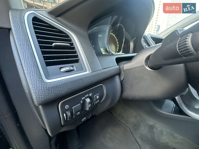 Позашляховик / Кросовер Volvo XC60 2015 в Одесі фото 13 Позашляховик / Кросовер Volvo XC60 2015 в Одесі