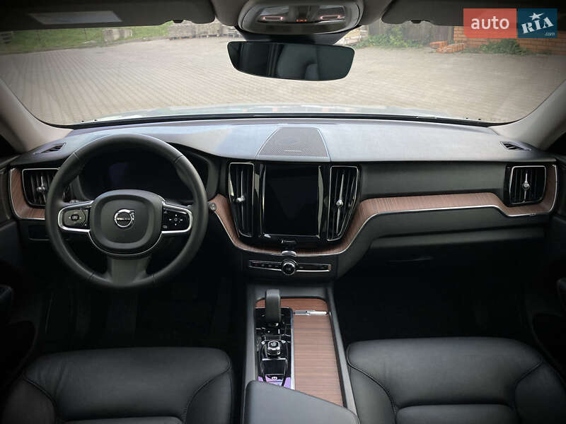 Позашляховик / Кросовер Volvo XC60 2023 в Києві