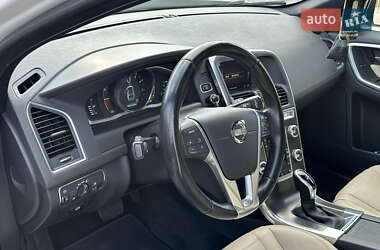 Внедорожник / Кроссовер Volvo XC60 2014 в 
