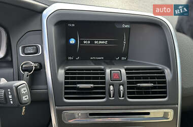 Внедорожник / Кроссовер Volvo XC60 2014 в 