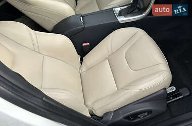 Внедорожник / Кроссовер Volvo XC60 2014 в 