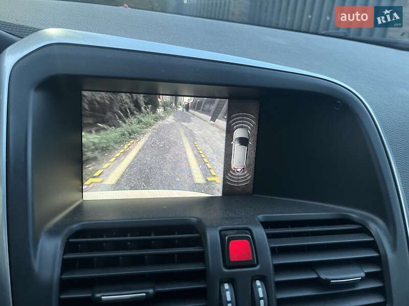 Позашляховик / Кросовер Volvo XC60 2013 в Києві